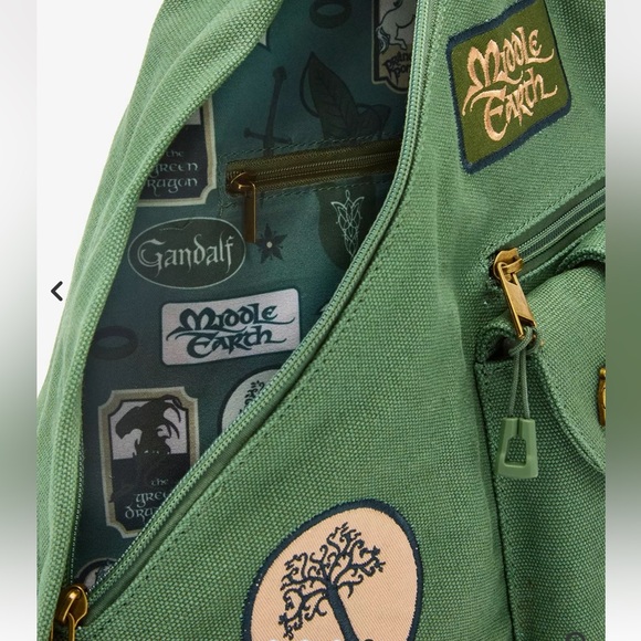 The Lord of the Rings Patches Canvas Sling Crossbody Bag & Cardholder -Exclusive - Picture 9 of 9